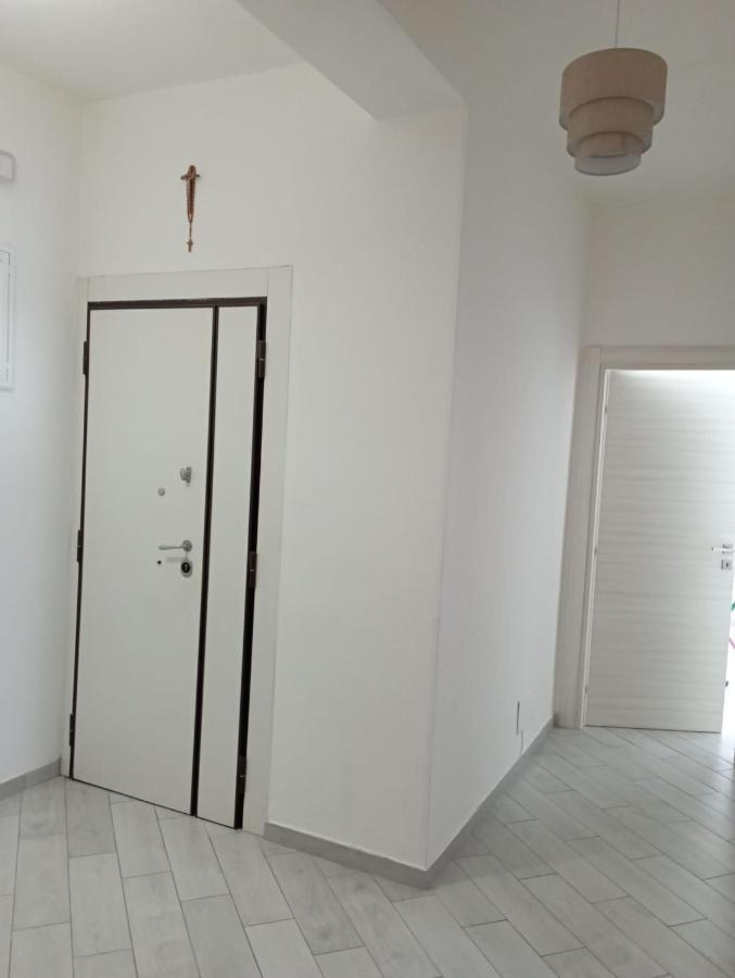 Family Apartment 布林迪西 外观 照片