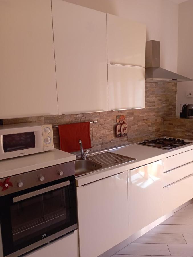 Family Apartment 布林迪西 外观 照片