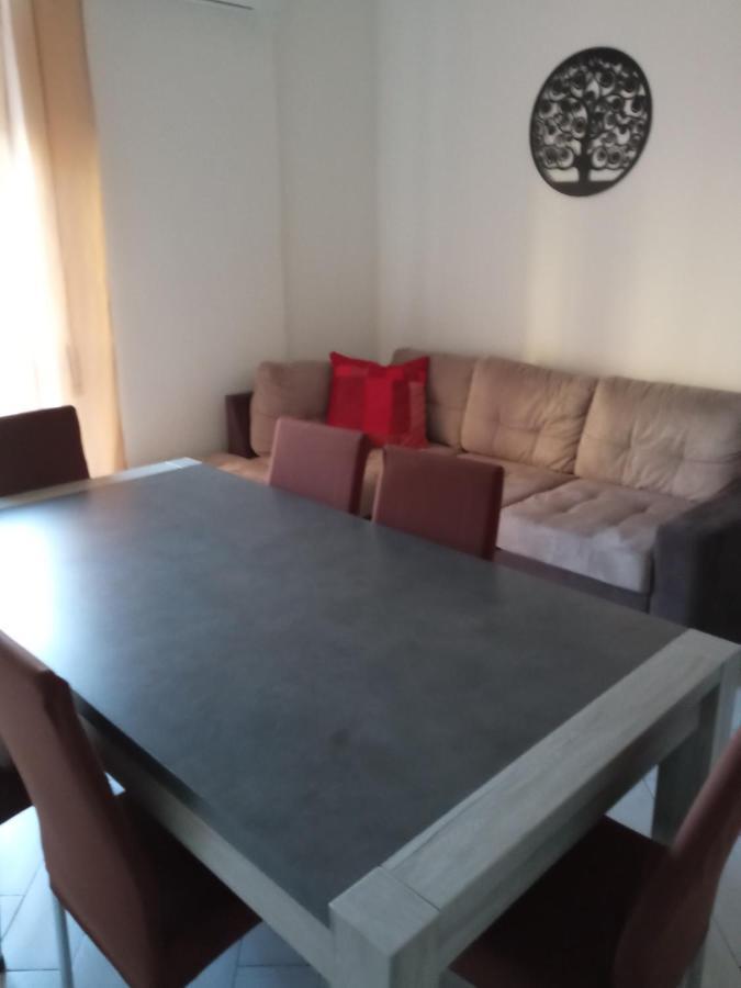 Family Apartment 布林迪西 外观 照片